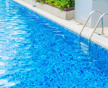 beautiful-luxury-hotel-swimming-pool-resort-min beautiful-luxury-hotel-swimming-pool-resort-min